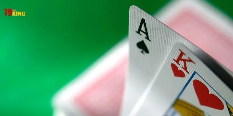Blackjack 79King – Đấu Trường Trí Tuệ & Chiến Thuật Sòng Bài 2026 2 Lá Át bích và K cơ trong bài Blackjack 79KING